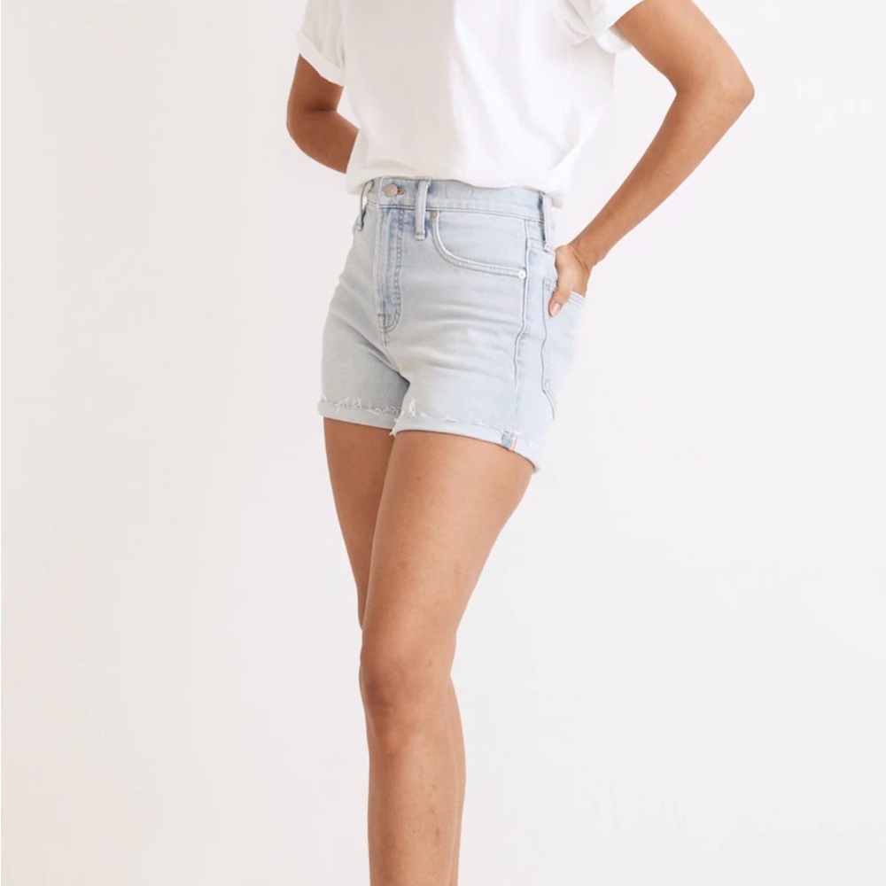 NWT Madewell The Perfect Jean Short in Fallon Wash: Pride Rainbow Selvedge
